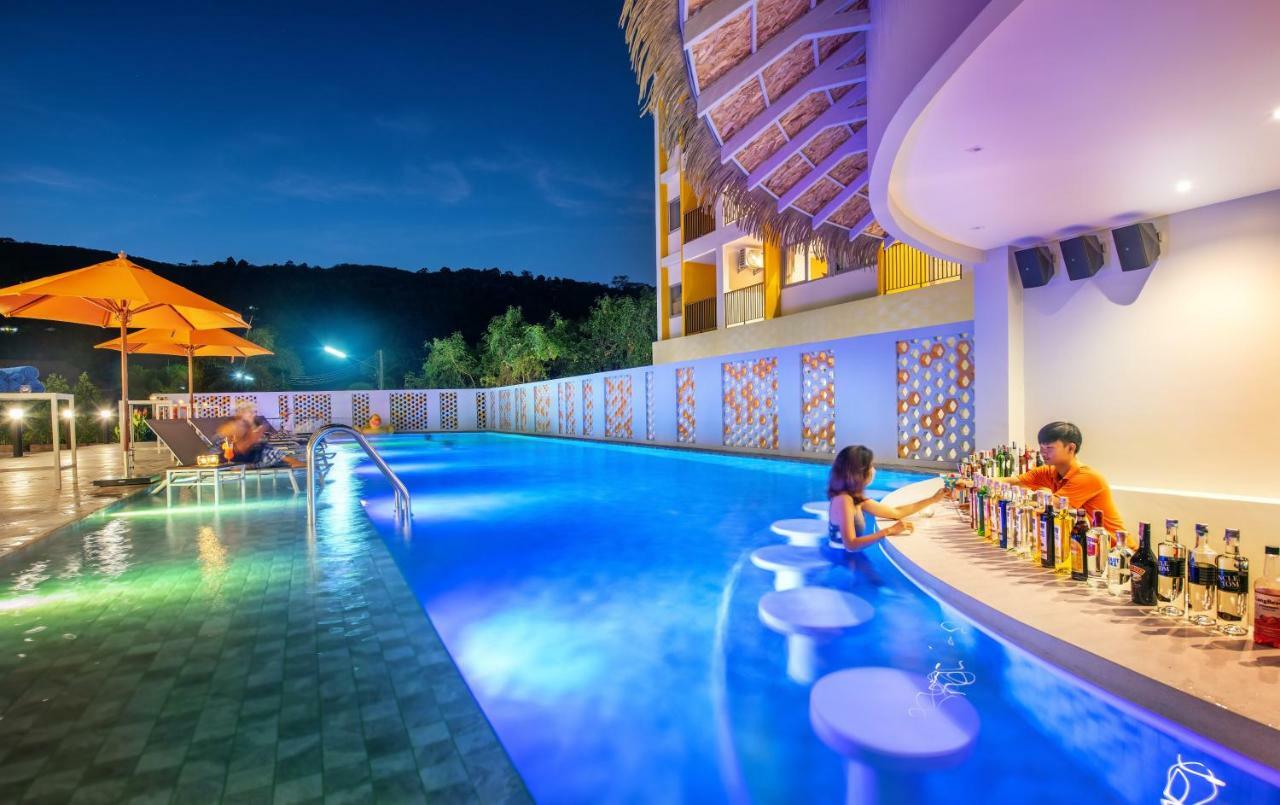 Beehive Boutique Hotel Phuket Extérieur photo