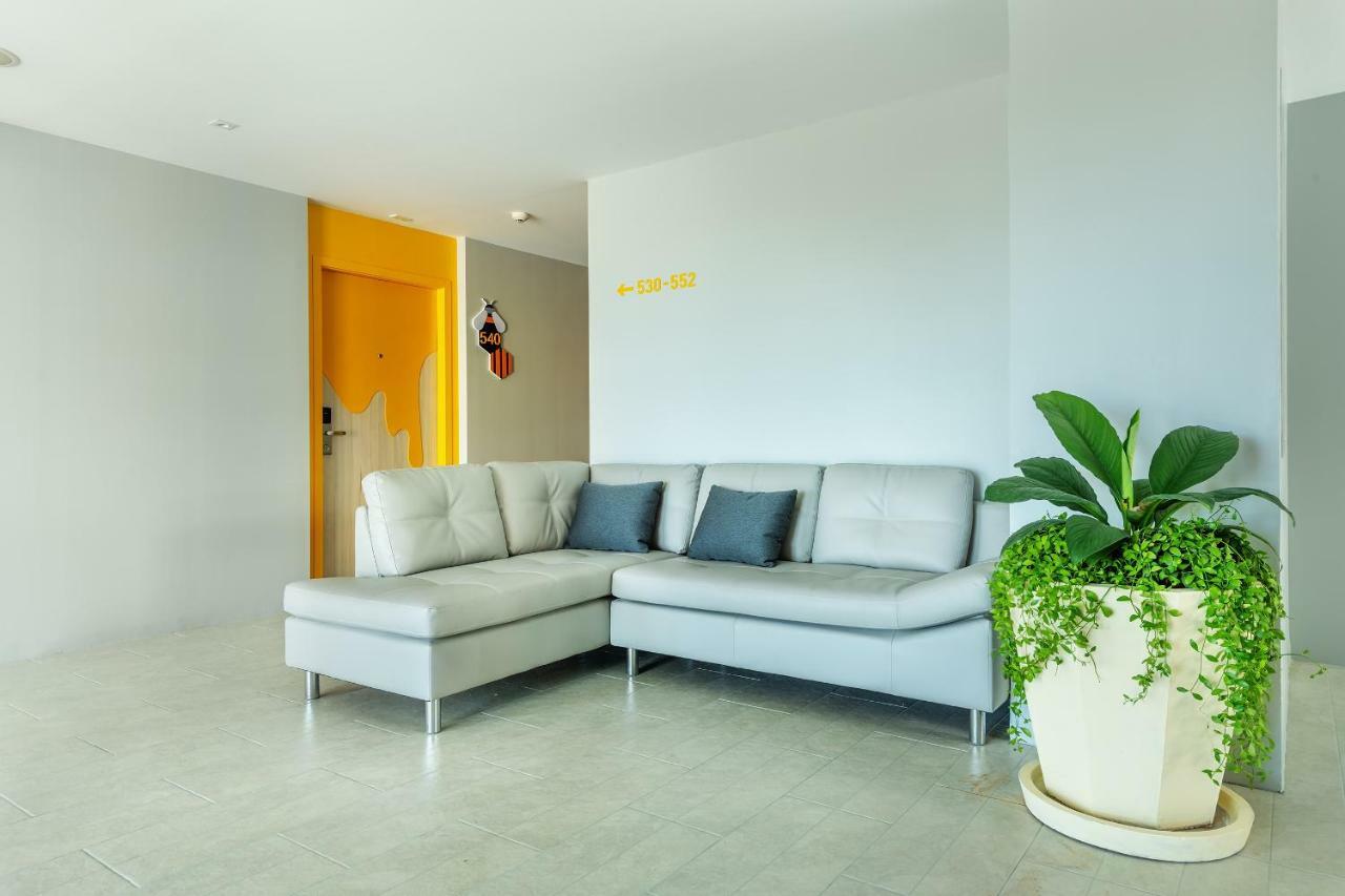 Beehive Boutique Hotel Phuket Extérieur photo